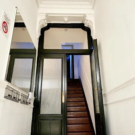 Alloggio in famiglia Private Industrial In Center Of
